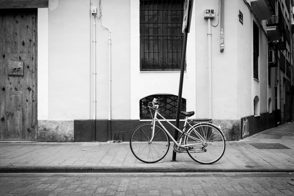 Valencia Street 112122 010