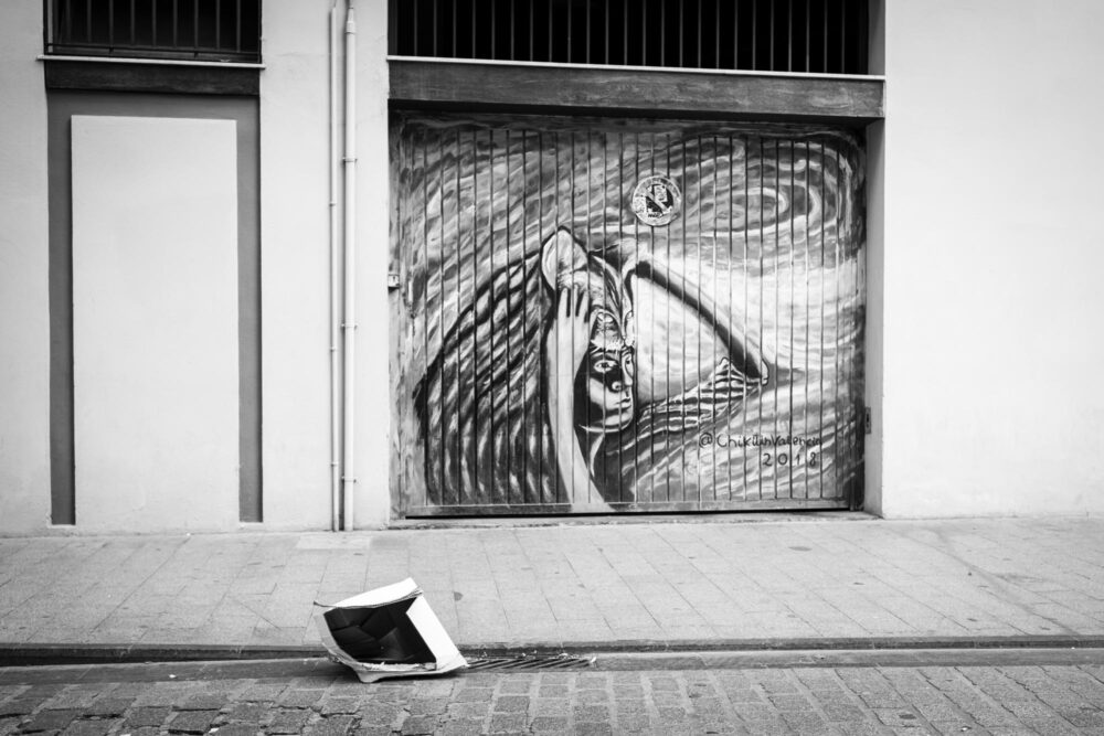 Valencia Street 112122 011