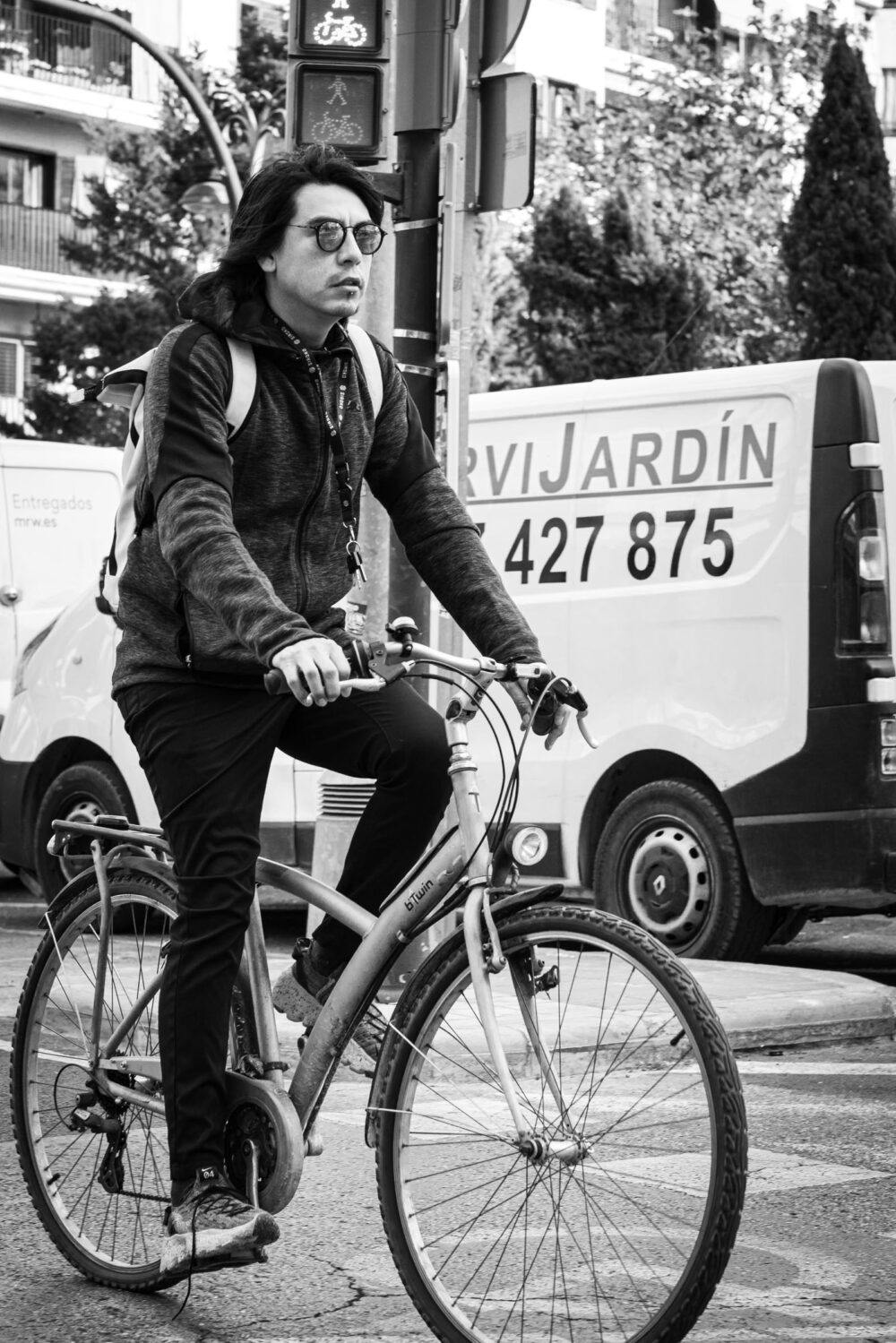 Valencia Street 111223 07